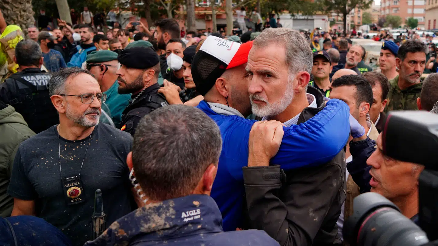 Flere borgere have behov for at kramme kongen.