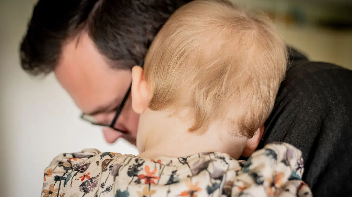 Det meget kritiserede udkast til Forældreansvarsloven er nu skrevet om, men eksperter mener ikke, at det gør nogen forskel.