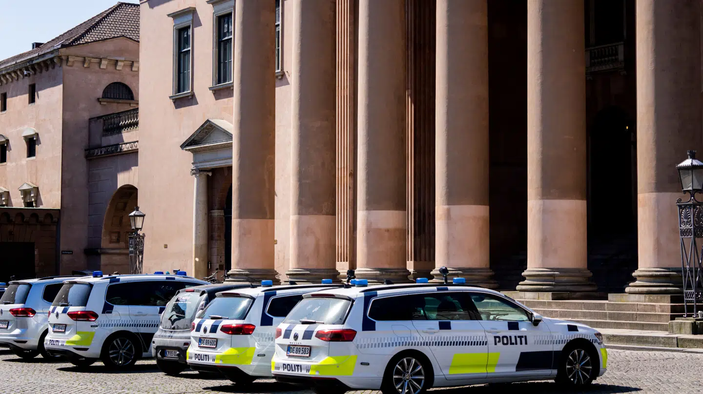 Sagen mod kvinden starter tirsdag ved Københavns Byret som en domsmandssag, anklagemyndigheden ville have ført det som en nævningesag, men det har kvinden ikke ønsket.