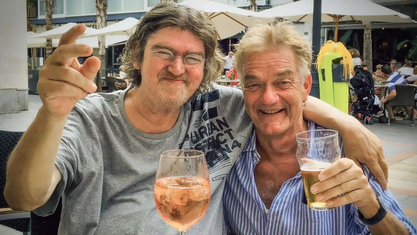 Lars Lilholt har mistet sin mangeårige ven Johnny Madsen, som ikke mindst var hans gamle kompagnon i bandet Dalton. Foto: Privat