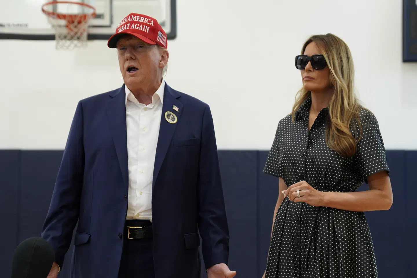 Ekspræsidenten Donald Trump, der stiller op til præsidentvalg i USA for tredje gang, har tirsdag afgivet sin stemme i Florida. Med sig havde han sin hustru, Melania Trump.