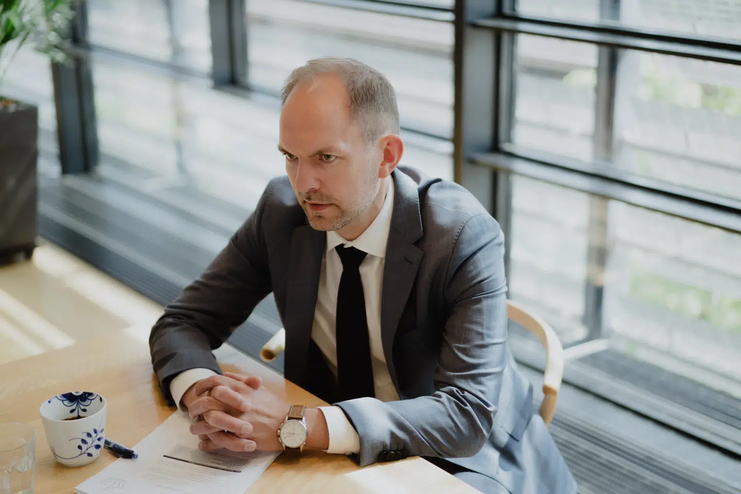 Muligvis lander endnu en hovedpine på minister for den grønne trepart Jeppe Bruus' skrivebord fredag.