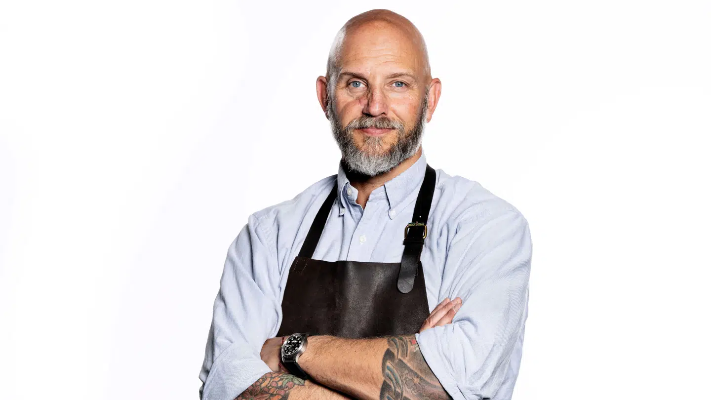 Thomas Castberg, kok og tidligere tv-vært kendt fra fjernsynsprogrammerne Masterchef Danmark og Med kniven for struben. Castberg er i dag creative director for Skagen Group go B.T.s madanmelder.