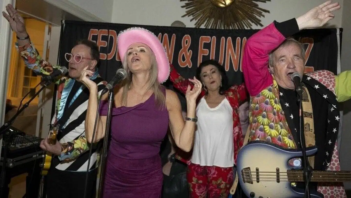 Jani Ree gav den til sin fest, som stod i farven pinks tegn.