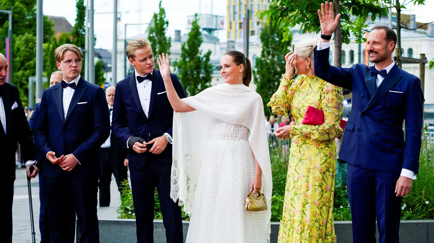 Marius Borg Høiby er ikke en del af kongehuset, men han er en del af den kongelige familie.