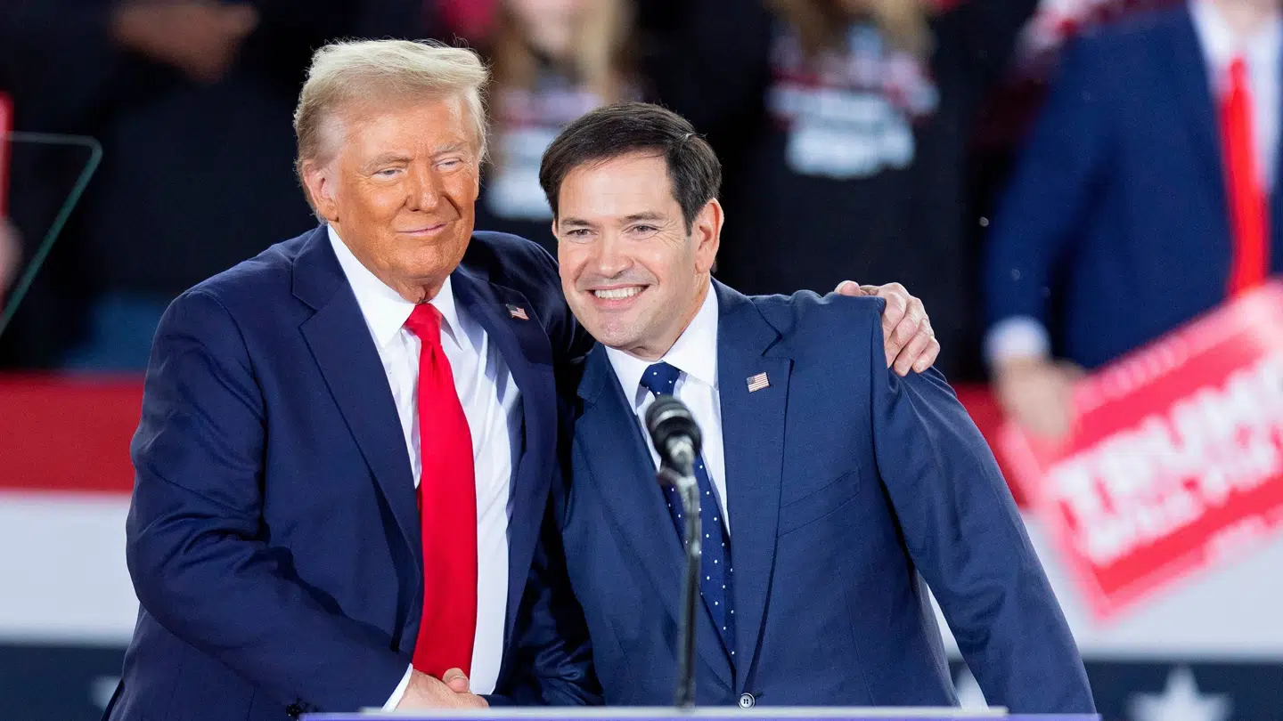 Donald Trump og Marco Rubio, der rygtes til administrationen.