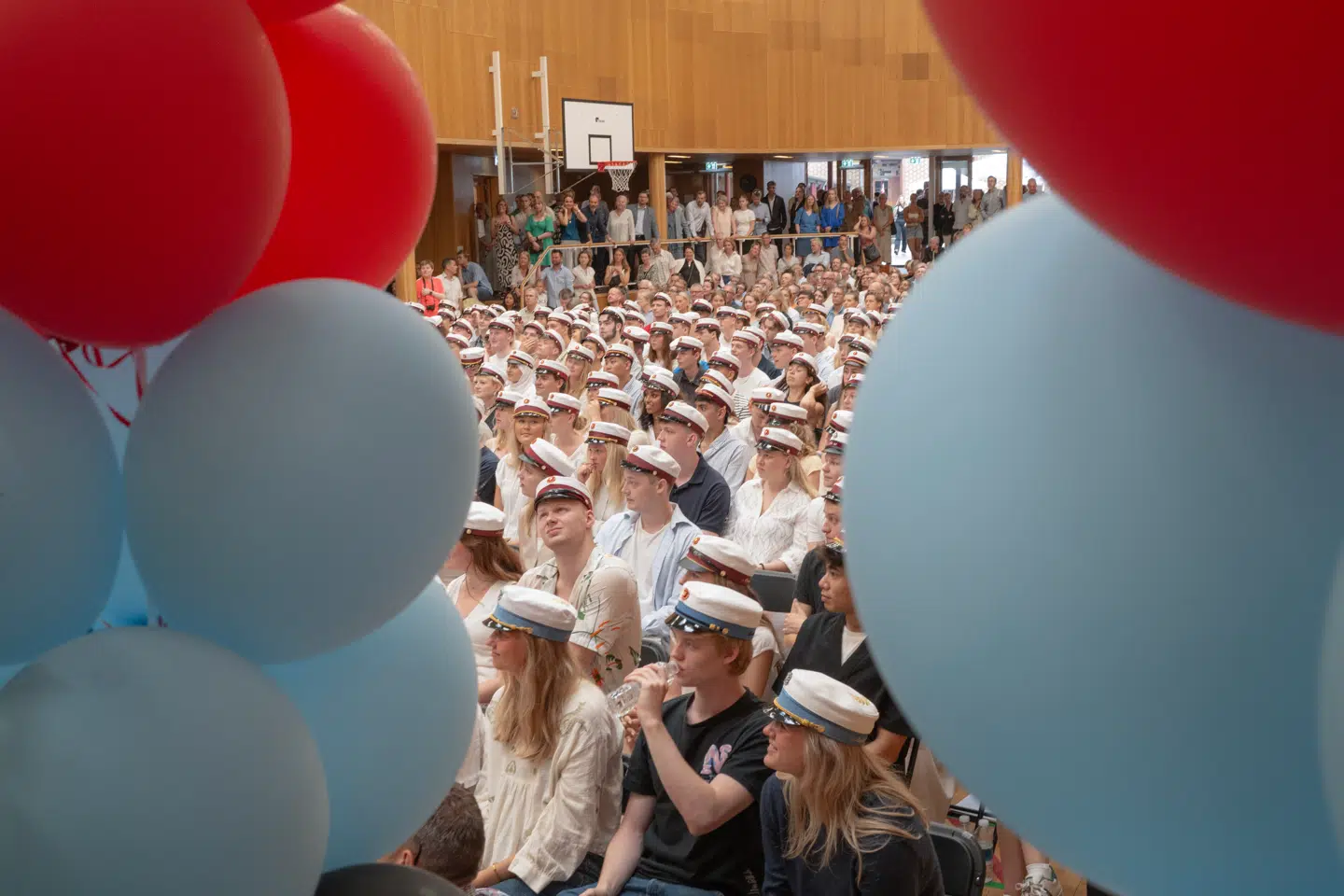 »Det er synd for eleverne, at et øget adgangskrav til de treårige gymnasieuddannelser vil flytte fokus fra læring til præstation og øge mistrivslen i folkeskolens ældste klasser, blot fordi regeringen ønsker at kapre elever nok til at kunne kalde den foreslåede nye ungdomsuddannelse en succes.«