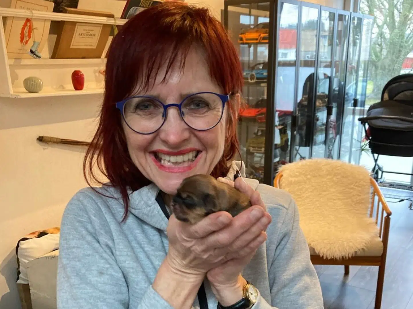 Sussi med Musse, da hun var en dag gammel.