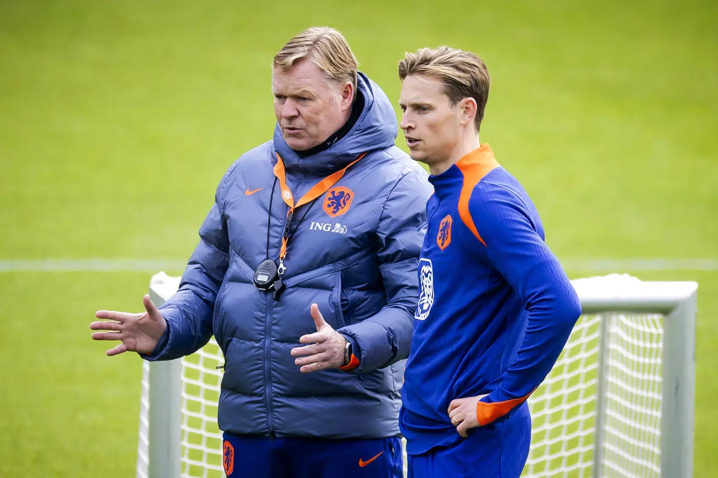 Frenkie de Jong (til højre) spillede sin seneste landskamp for Holland i september sidste år. Nu er han klar til at gøre comeback.