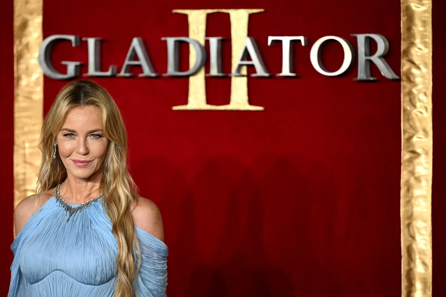 Danske Connie Nielsen var onsdag til gallapremiere på "Gladiator II", der har premiere i danske biografer torsdag.