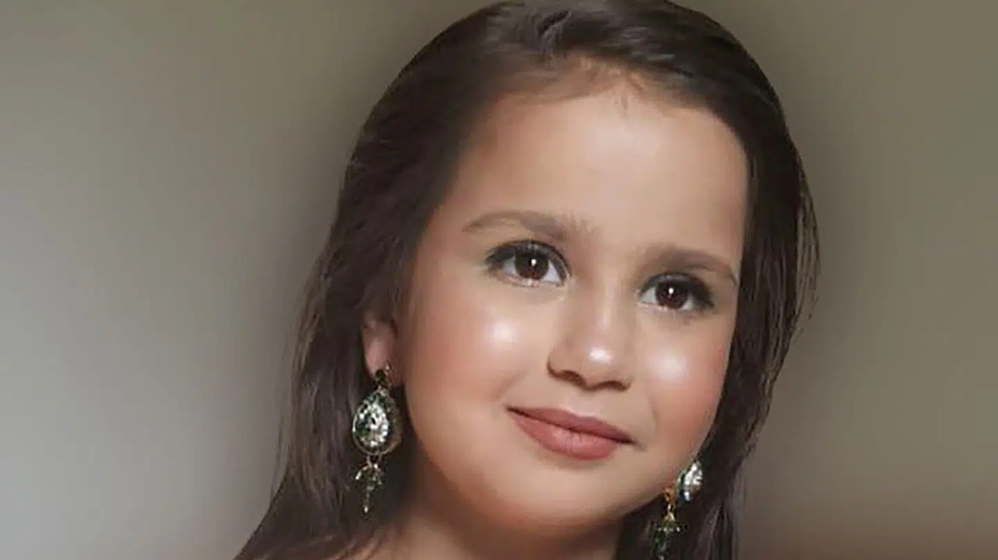 Tiårige Sara Sharif blev banket ihjel. Nu indrømmer faren at have gjort det.