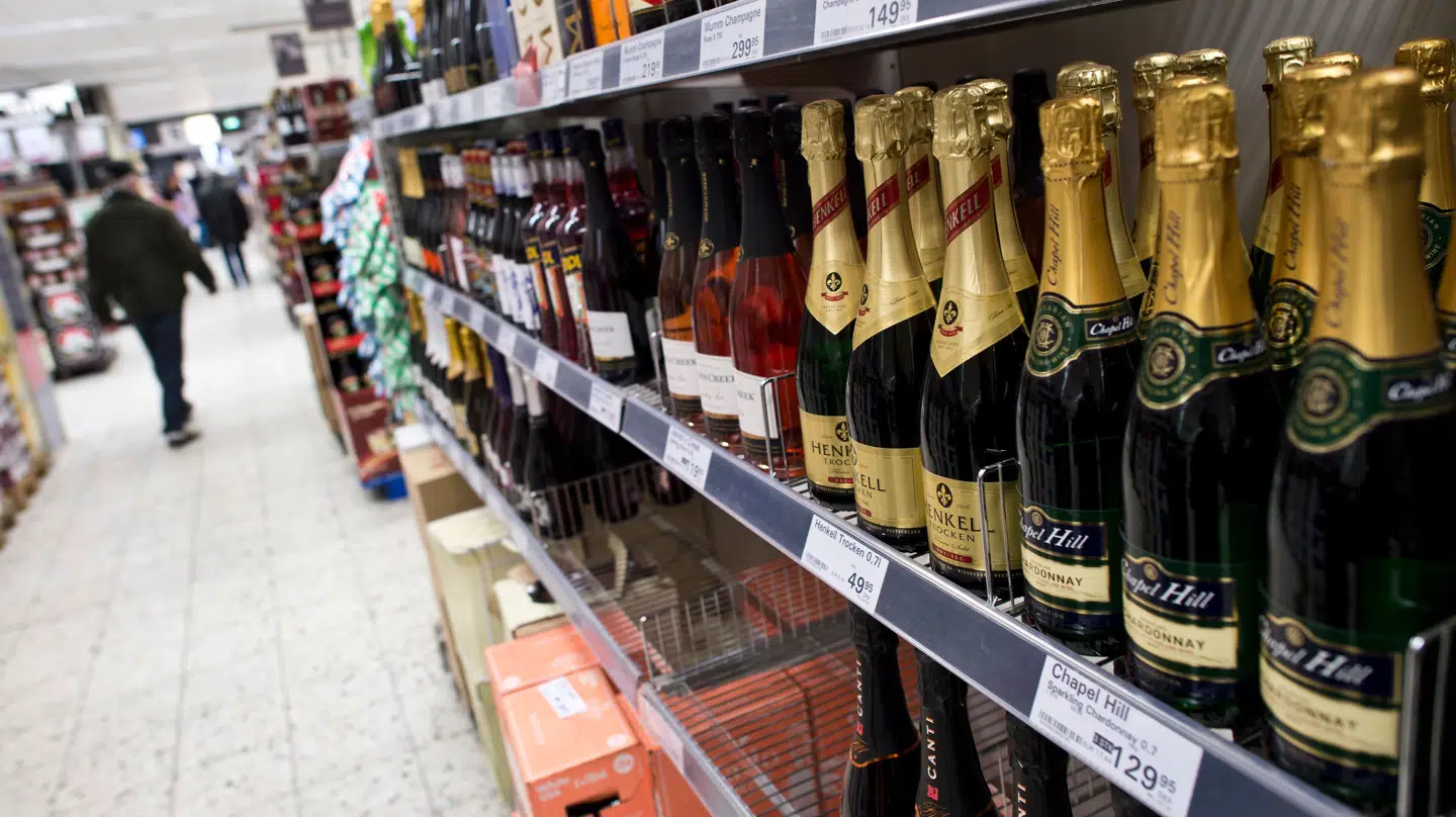 Der er flere penge at spare ved at køre til grænsen for at handle end for et halvt år siden, viser ny prissammenligning.