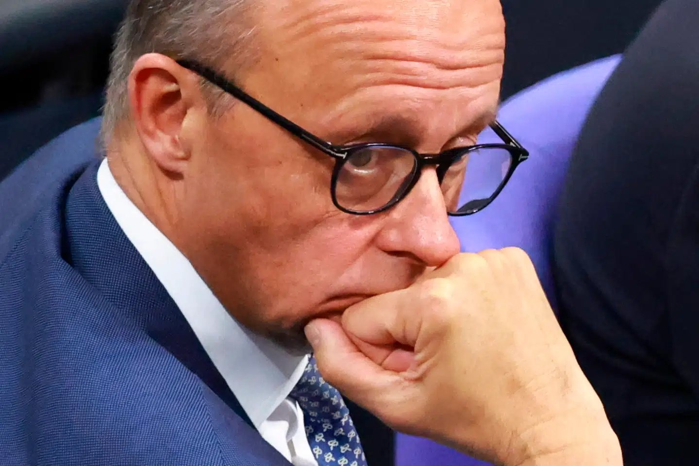 Fra sin stol i Forbundsdagen kunne den 69-årige Friedrich Merz onsdag lytte til Olaf Scholz, da den socialdemokratiske kansler udlagde republikkens tilstand. Foto: Clemens Bilan, Scanpix.