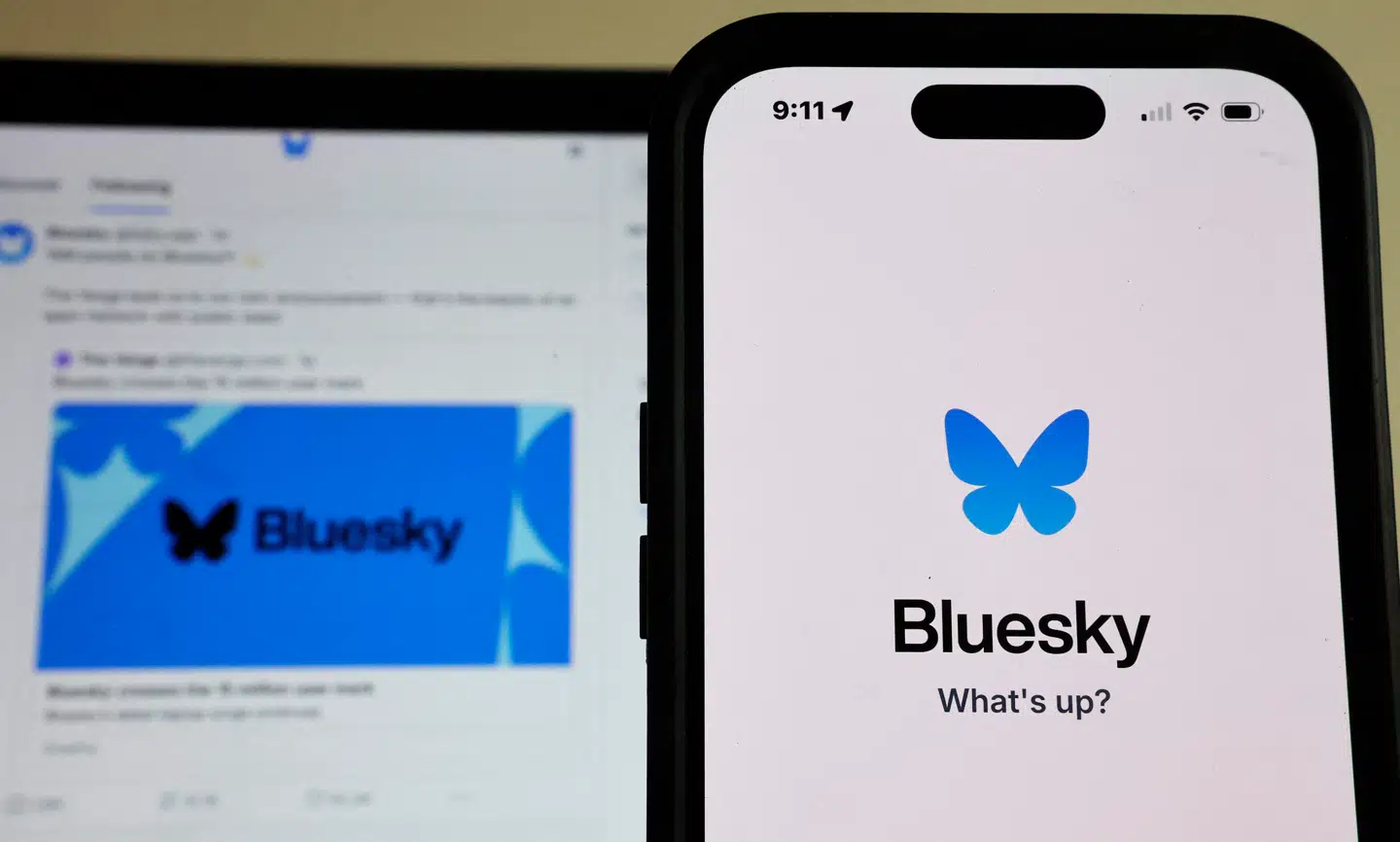 Bluesky er på rekordtid blevet populært som socialt medie. Mange af de nye brugere er flygtet fra X, som rigmanden Elon Musk ejer.