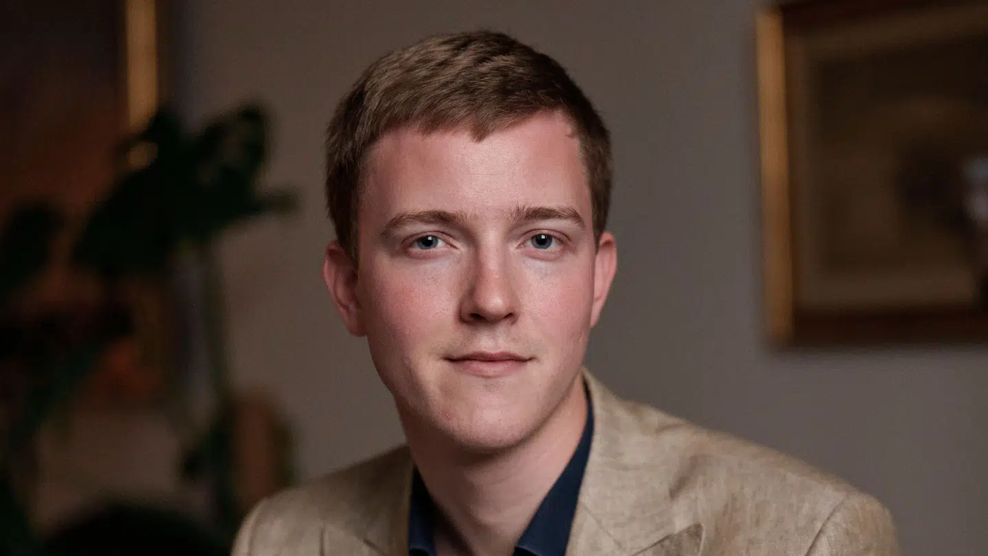 Dansk Folkepartis Mikkel Bjørn er en af dem, der ser positivt på initiativet og kalder det "meget spændende forsøg."