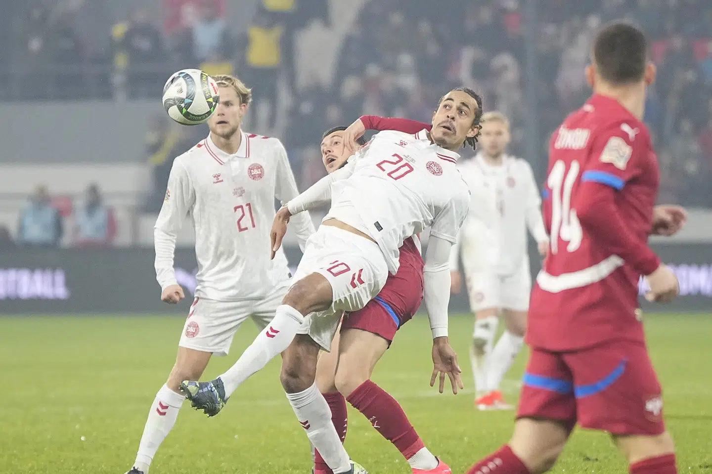 Det var mere spændende end kønt i Nations League-kampen mellem Serbien og Danmark.