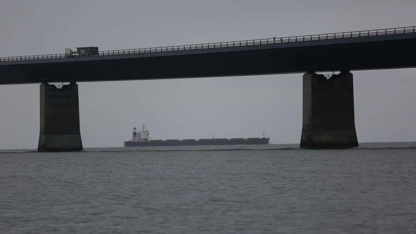 Det kinesiske skib ses her ved Storebælt tirsdag eftermiddag.