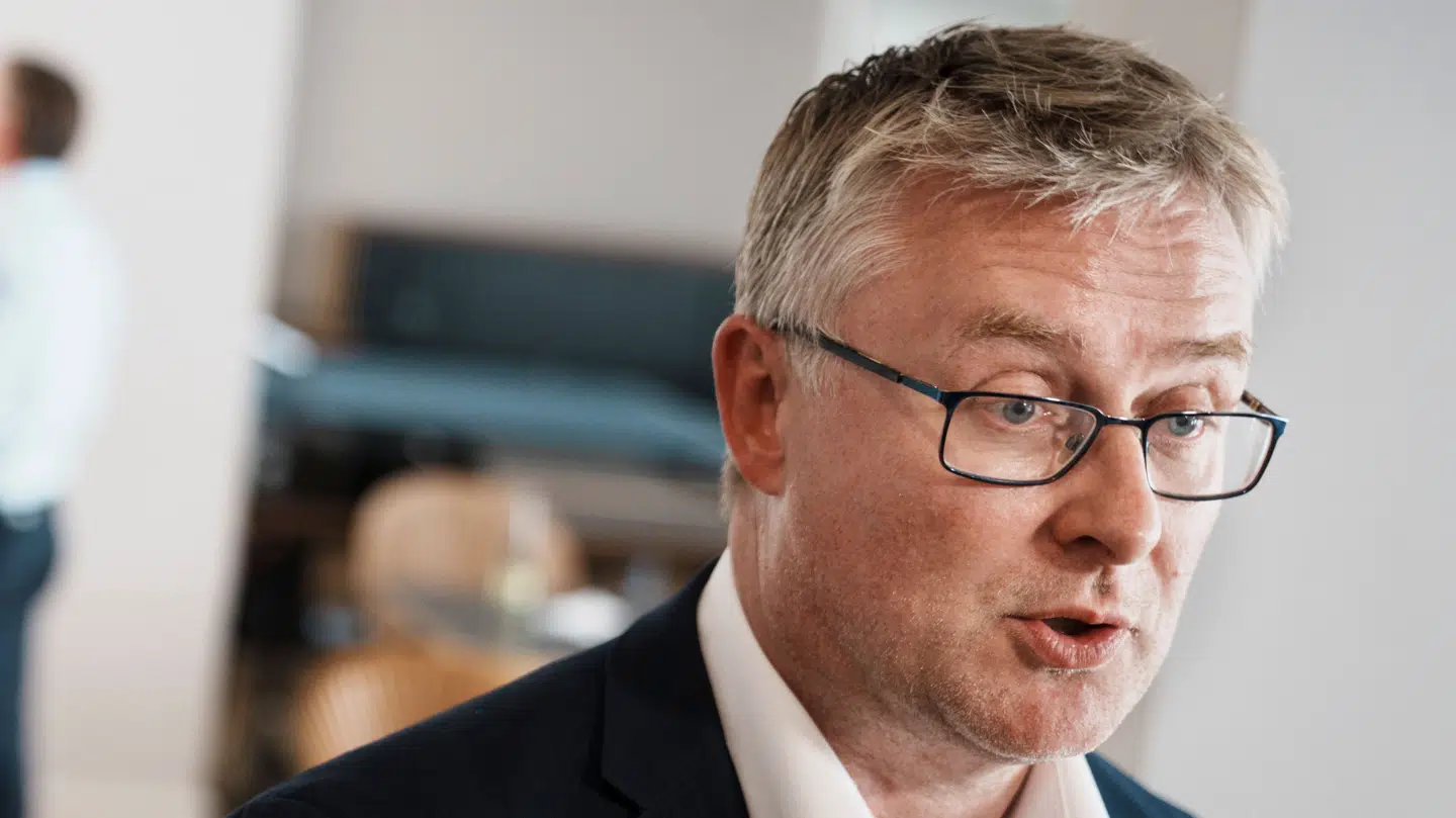 Minister for Fødevarer, Landbrug og Fiskeri, Jacob Jensen (V) afviser nu, at han har vildledt Folketinget. Konservative krævede ellers hans afgang.
