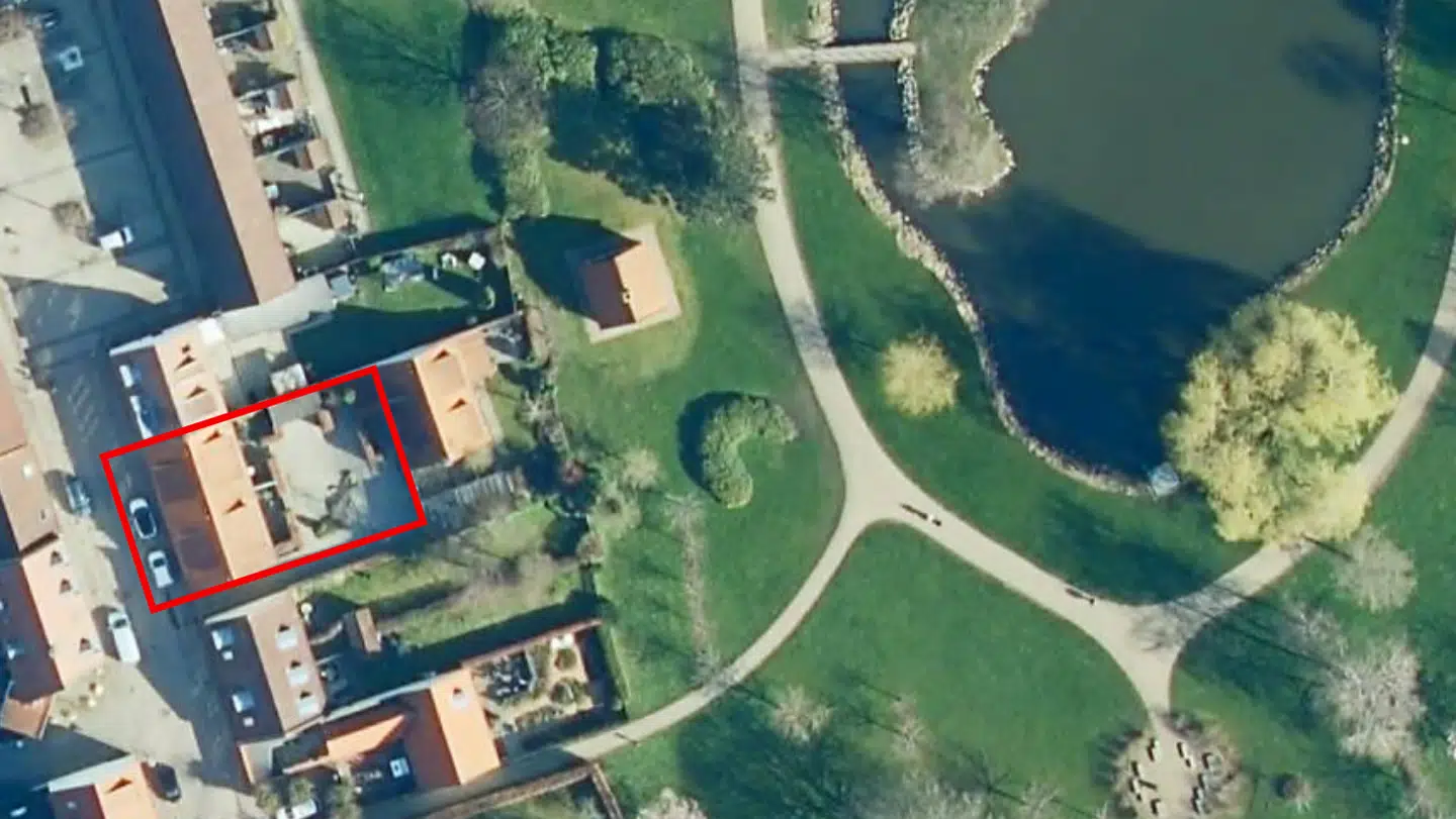 Hanne Andresen bor klos op ad Anlægget i Slagelse, hvor politiet har været til stede siden mandag.