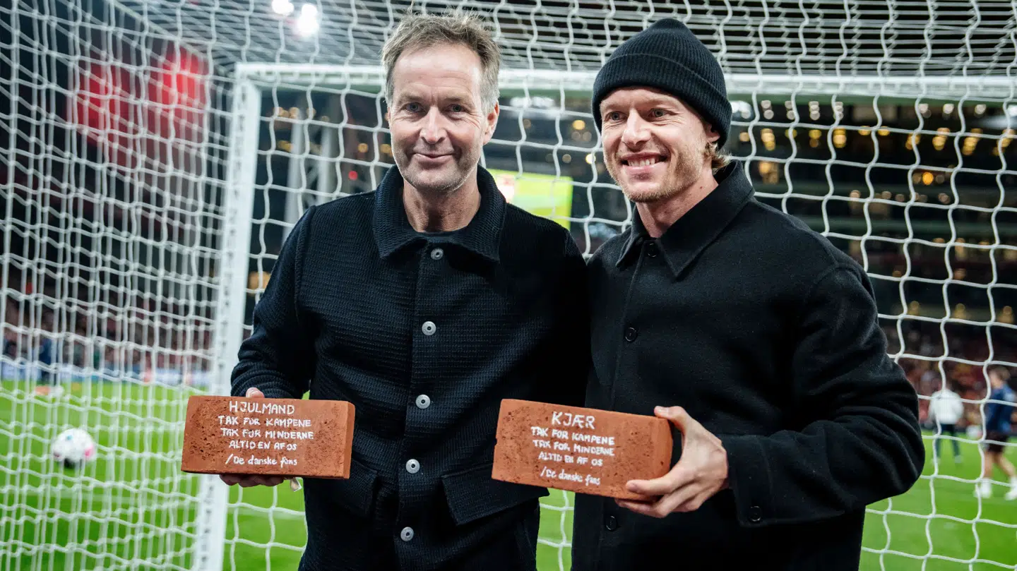 Kasper Hjulmand og Simon Kjær var for nylig i Parken for at blive hyldet for indsatsen for det danske landshold.