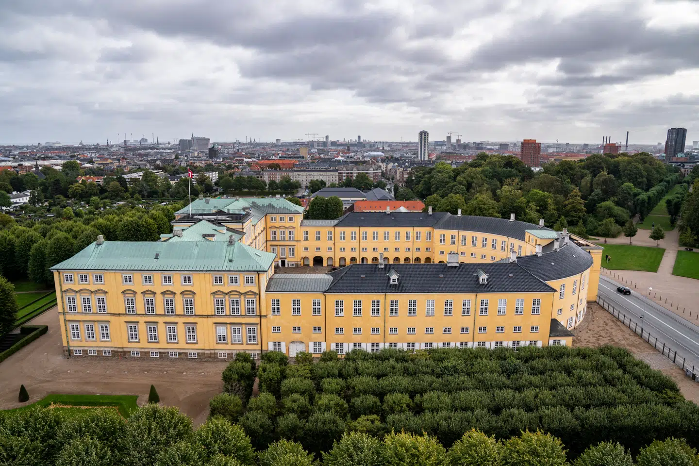 Hærens Officersskole i Frederiksberg Slot og Frederiksberg Have i København. Arkivfoto: Ida Marie Odgaard, Scanpix
