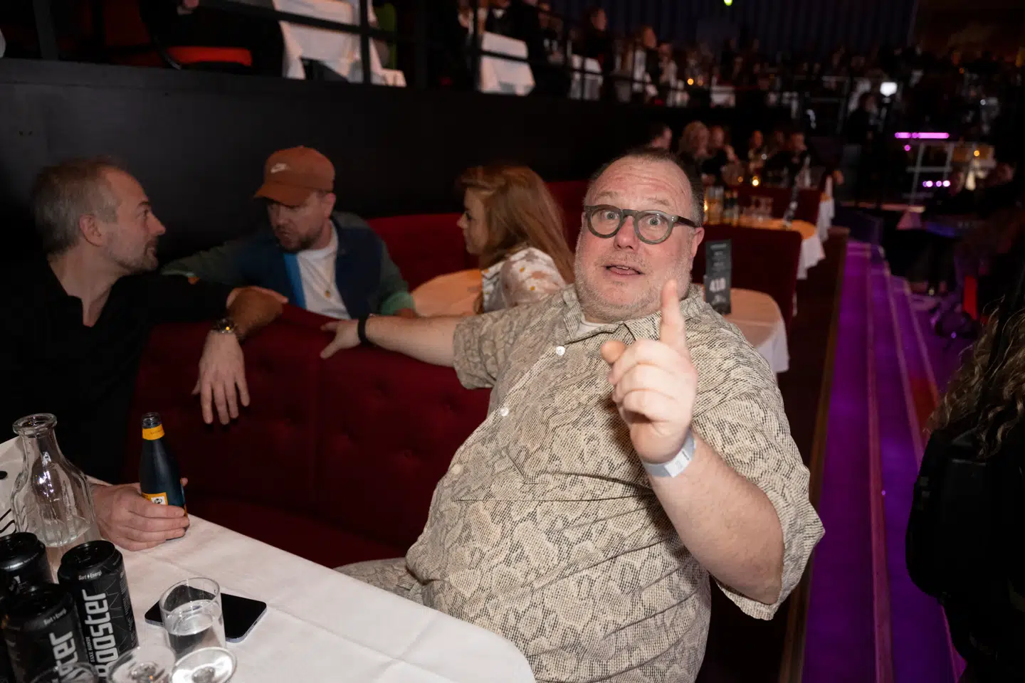 Niels Pinborg, der her ses ved Reality Awards i 2023 i Cirkusbygningen ved siden af tidligere BT-chefredaktør Jonas Kuld Rathje, har skiftet mening, når det gælder brugen af fotos fra et trafikuheld.