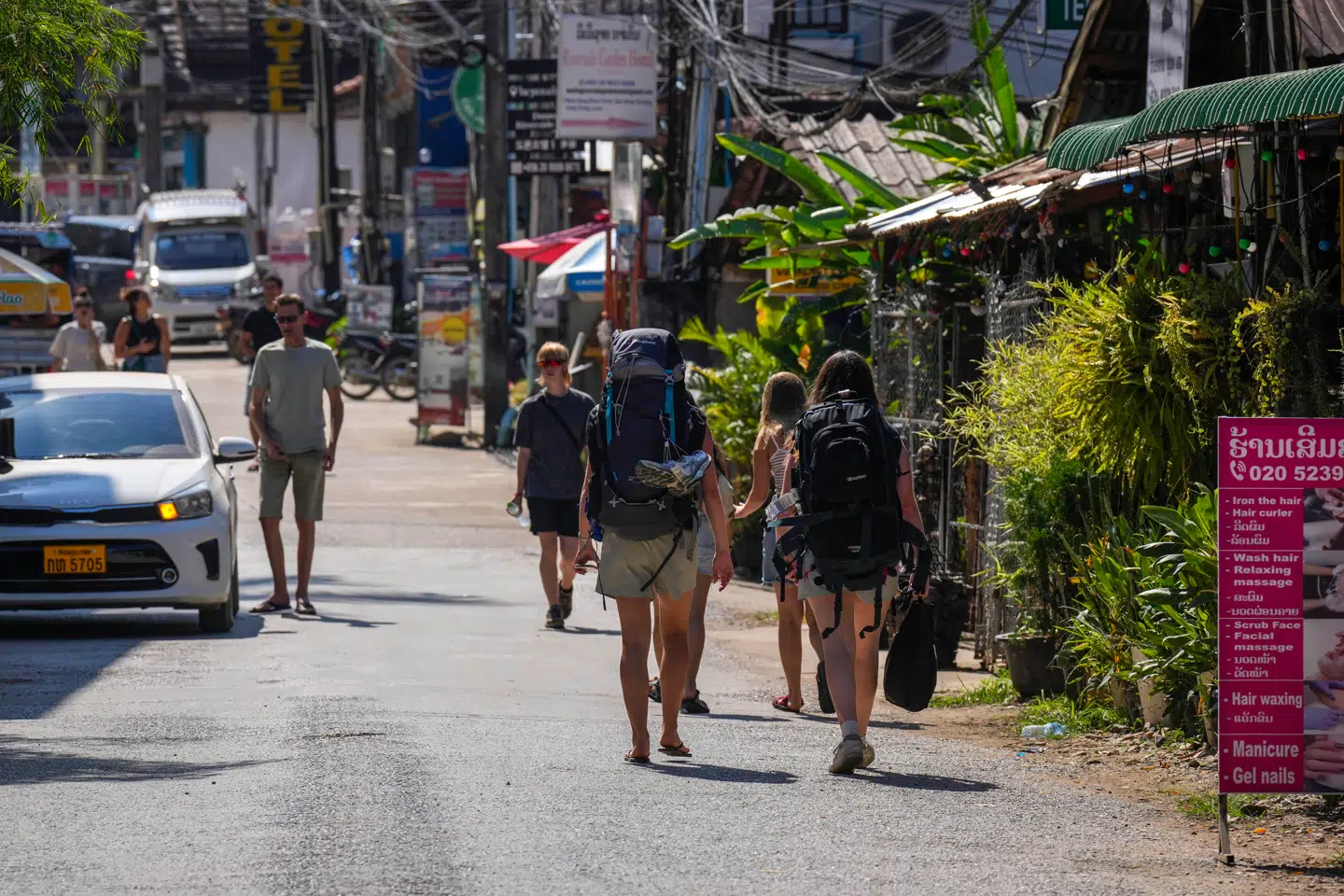 Her ses backpackere i Vang Vieng i Laos den 22. november.