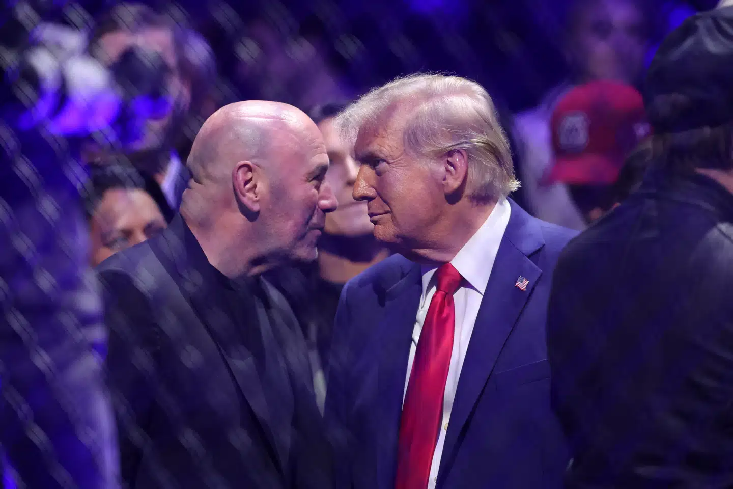 En af Trumps allierede Dana White har valgt at trække sig helt ud af politik.