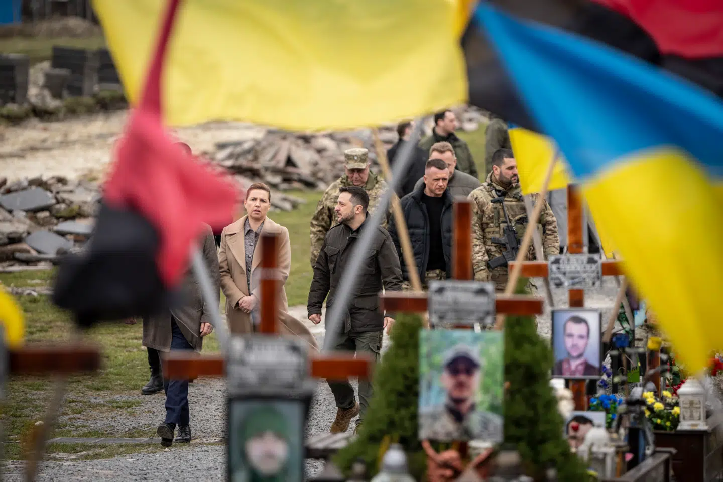 Statsminister Mette Frederiksen (S) har under hele Ruslands invasion af Ukraine været en solid støtte for Ukraines præsident, Volodymyr Zelenskyj, Hun har også besøgt Ukraine og præsidenten flere gange.