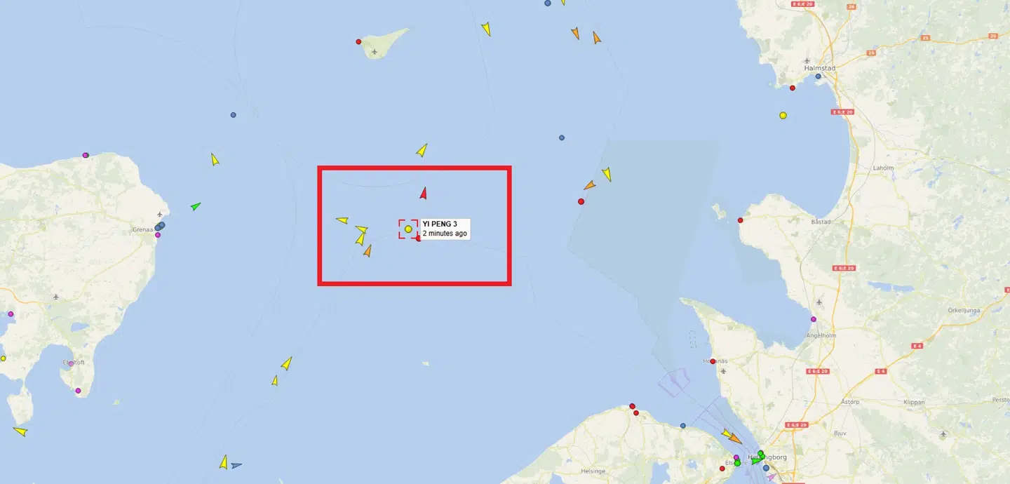 Alles øjne er rettet mod Kattegat, hvor kinesiske Yi Peng 3 ligger for anker.