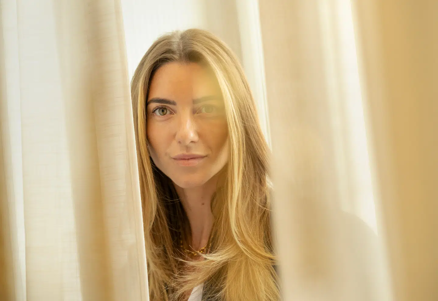 I sidste uge gav Forbrugerombudsmanden smykkevirksomheden Camilla Krøyer Jewellery en løftet pegefinger. Nu er virksomheden igen på kant med loven.