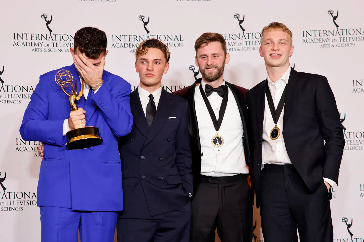 Fra venstre var instruktør Teys Schucany, skuespiller Jonathan Tage Pedersen, producent Mathias Bruunshøj Jakobsen og skuespiller Jacob Spang Olsen til stede ved nattens internationale Emmy Awards.
