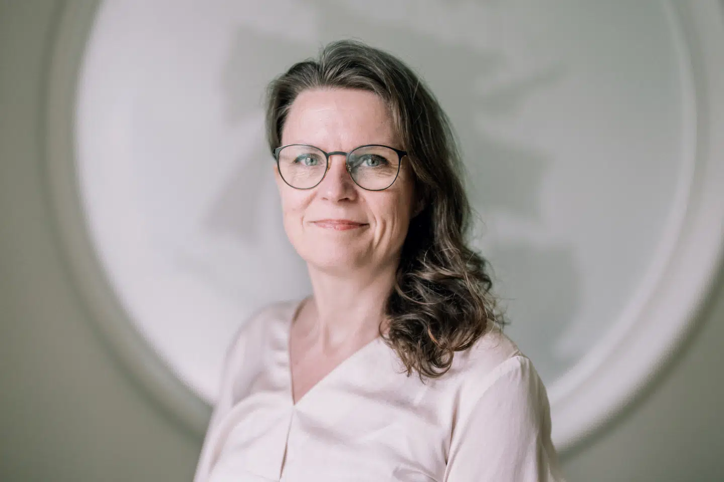Mette Kiel Smed er jordemoder på Rigshospitalet og ønsker et større fokus på, hvordan en abort i uge 18 påvirker forældrene.