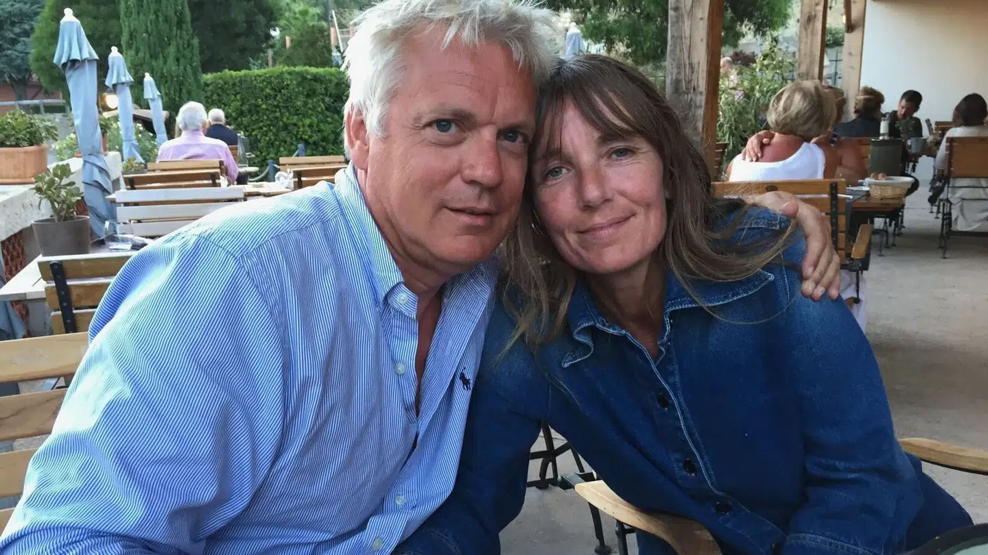 René Verlaan er Lisa Klits store kærlighed. Selvom de to fortsat elsker hinanden, er han nødt til at være i Holland, hvor han kommer fra, for at blive udredt og få ydelser. I Danmark får han intet. De håber snart på at kunne holde om hinanden igen.