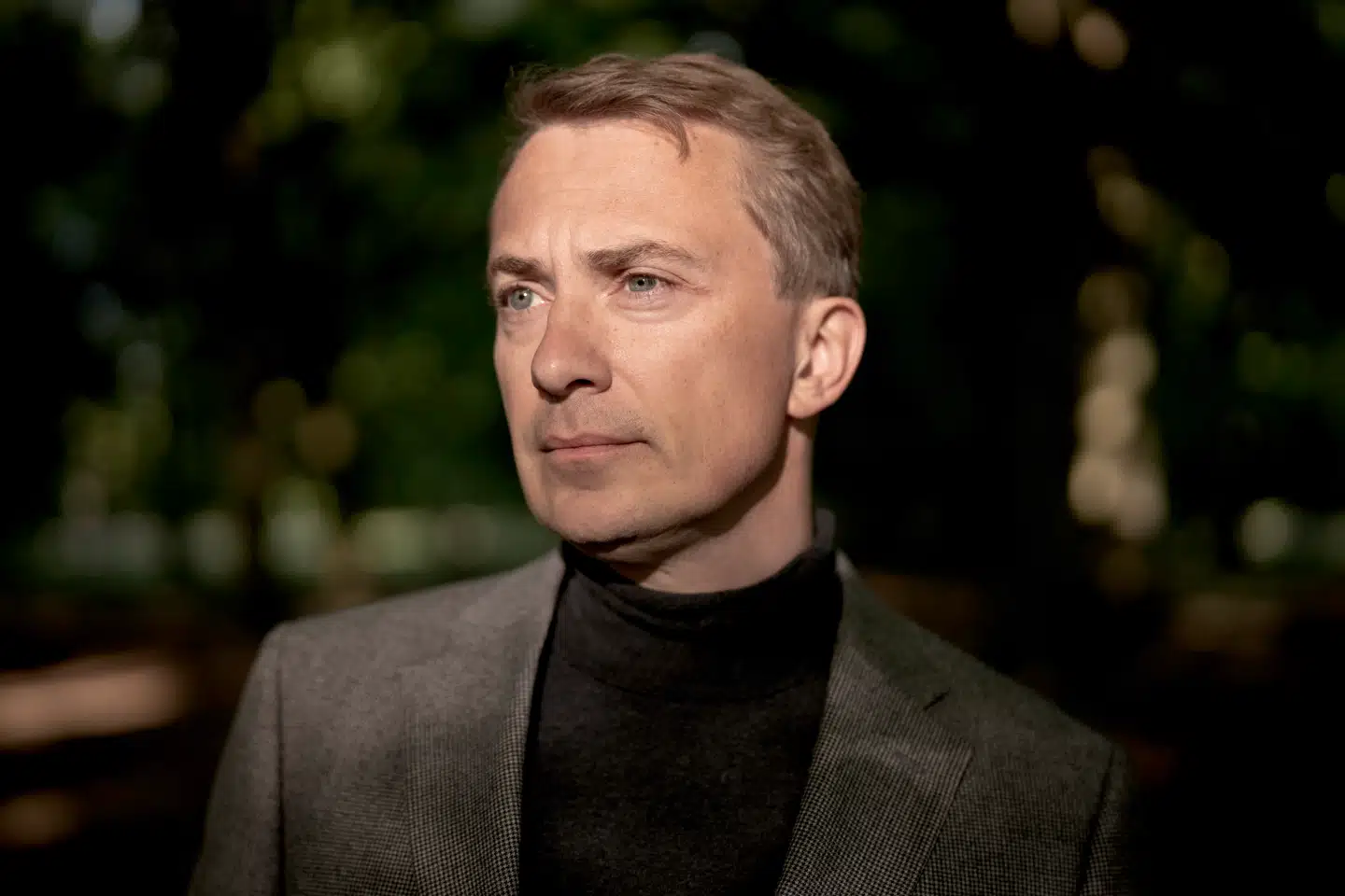 Morten Messerschmidts søster blev dræbt af sin kæreste. Nu beskylder han Socialdemokratiet for kun at tale om partnerdrab, når partiet er »på stemmefiskeri«.