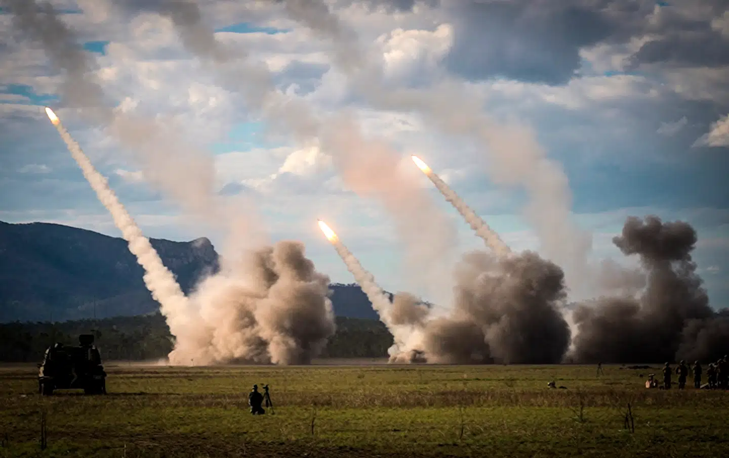 HIMARS-systemet kan affyre missiler, der er kendetegnet ved at have en meget høj præcision. De har en rækkevidde på 300 kilometer.