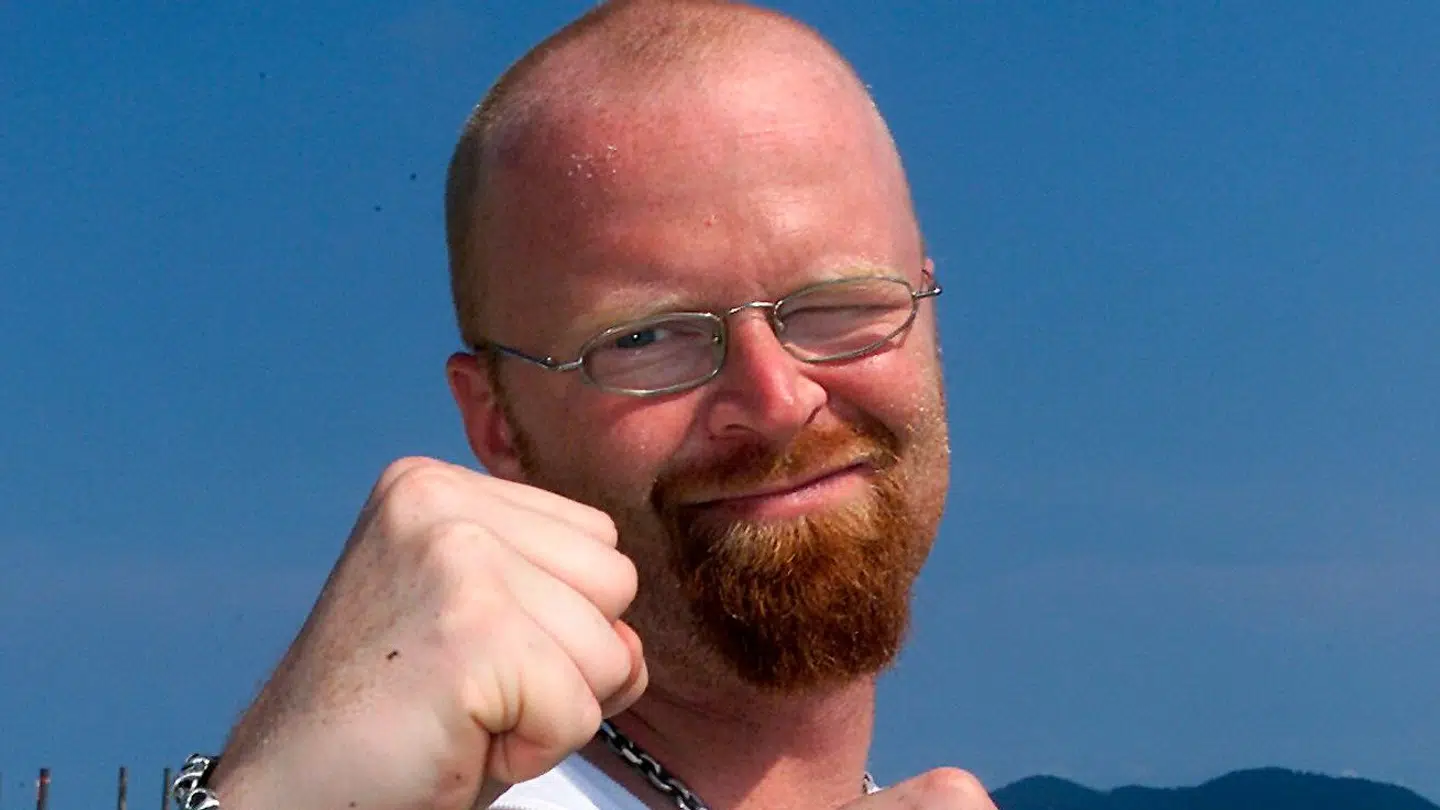 Jens Romundstad i 'Robinson Ekspeditionen' i 2002.