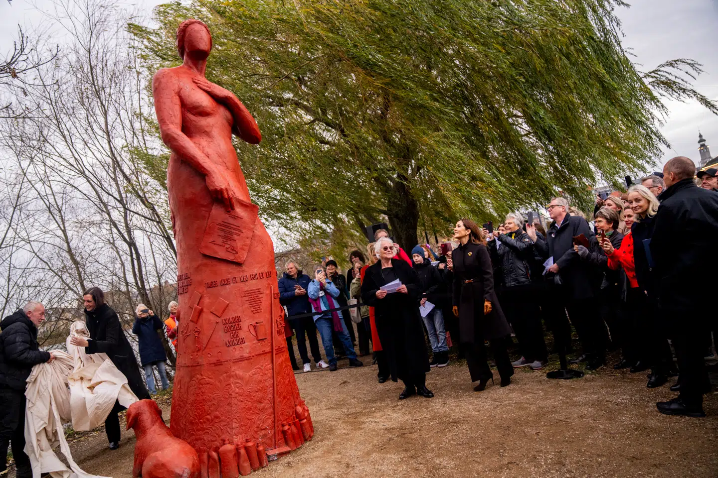 Monument for grevinde Danner kan nu opleves ved Søerne.