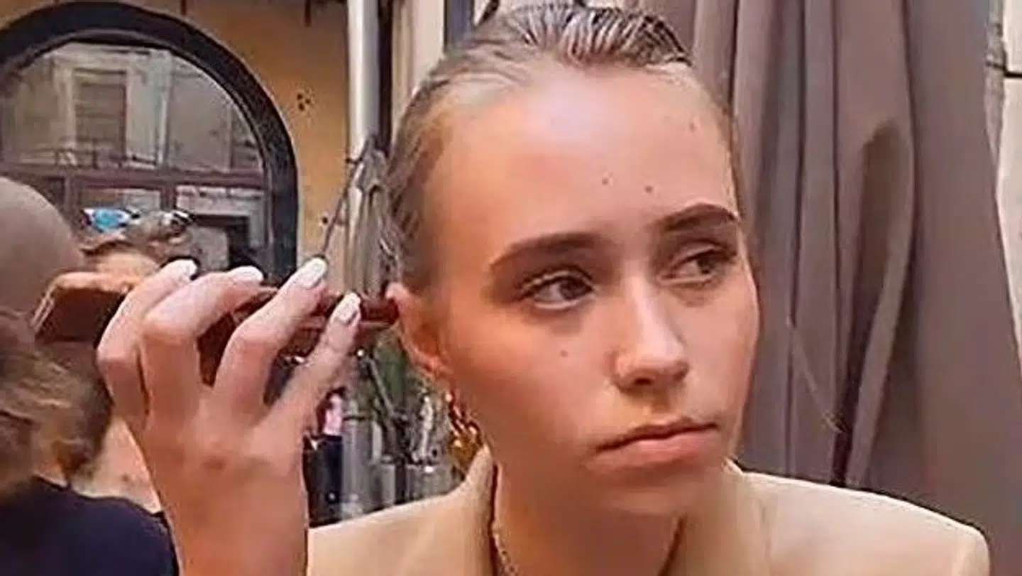 Der findes ikke mange billeder af hende. Men Luiza Rozova sættes i nær forbindelse med den russiske præsident, Vladimir Putin.