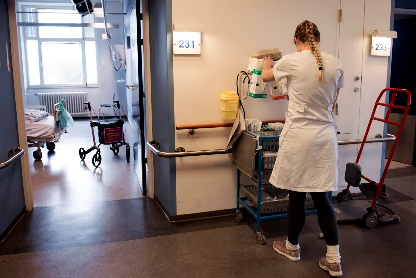 Flere og flere sygeplejersker vender tilbage til job på hospitalerne i hovedstaden; det kan ses på ventetiderne.