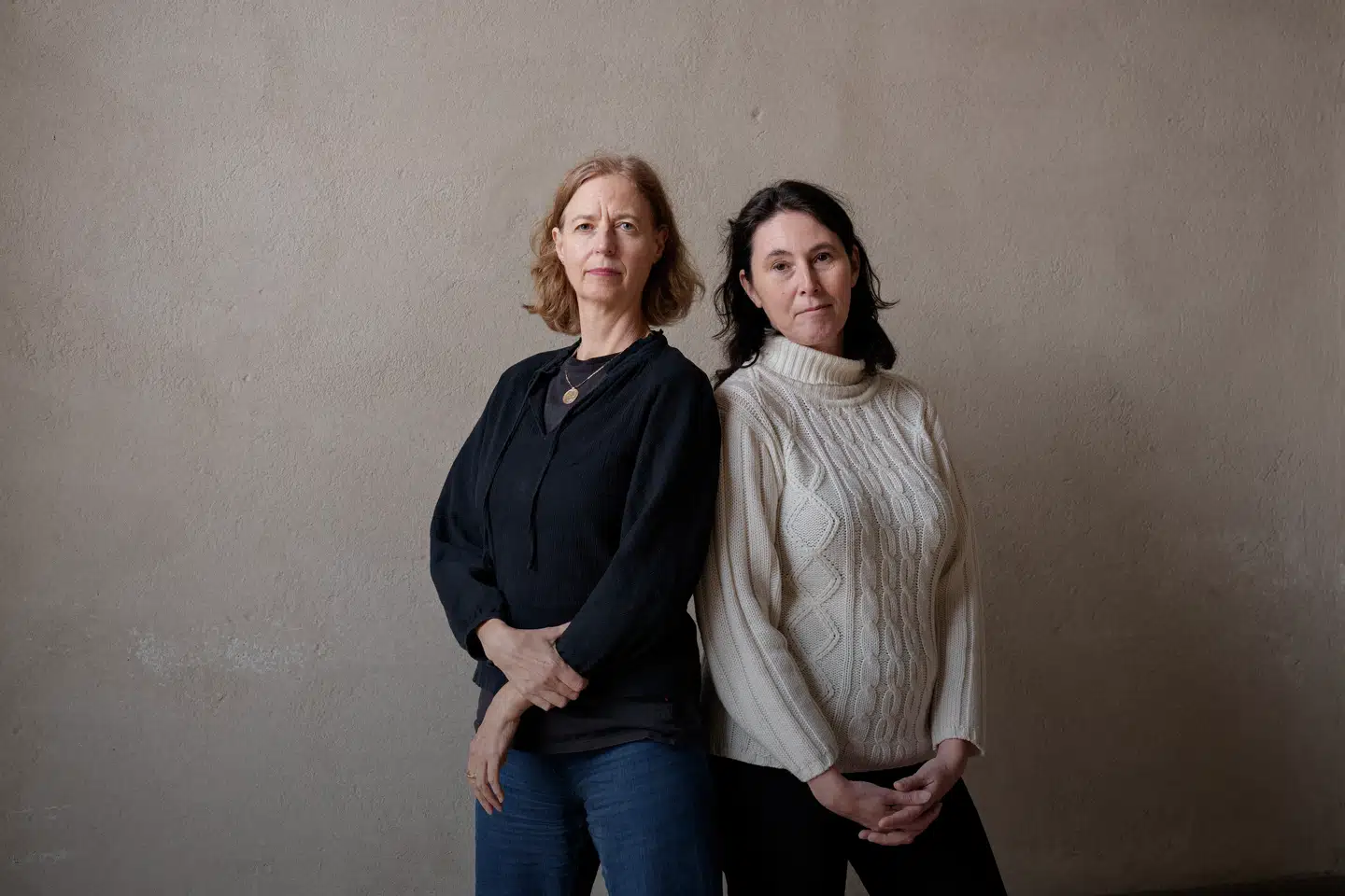 Seniorforsker Manni Crone fra Dansk Institut for Internationale Studier (tv.) og professor Lene Kühle fra Aarhus Universitet har gennemgået bogen »Broderismen« af den franske succesforfatter Florence Bergeaud-Blackler.