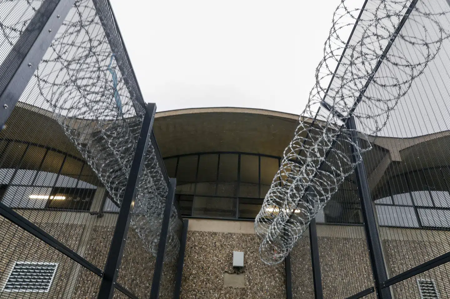 Der er mangel på fængselspladser i Sverige, og derfor er landets justitsminister, Gunnar Strömmer, nu begyndt at se på mulighederne for at leje pladser i Estland. Han var på besøg i Tallinn fredag. (Arkivfoto).