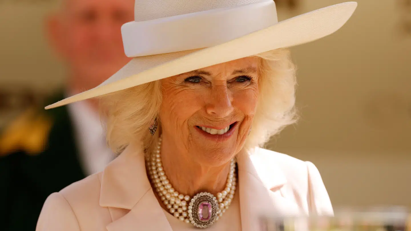 Dronning Camilla er ramt af en infektion i brystet og kan derfor ikke deltage i store dele af det kommende statsbesøg.