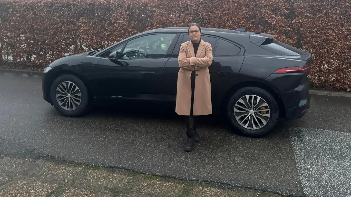 Maira Rodrigues frygter, at batteriet i hendes Jaguar I-Pace kan bryde i brand.