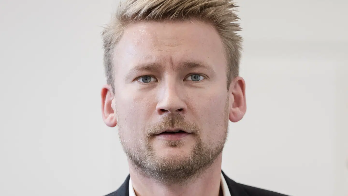 Dansk Folkeparti og Socialistiske Folkeparti ser ikke let på, at tusindvis af danske borgere er blevet pålagt et lån af staten, som konsekvens af et fejlbehæftet skatte-system.