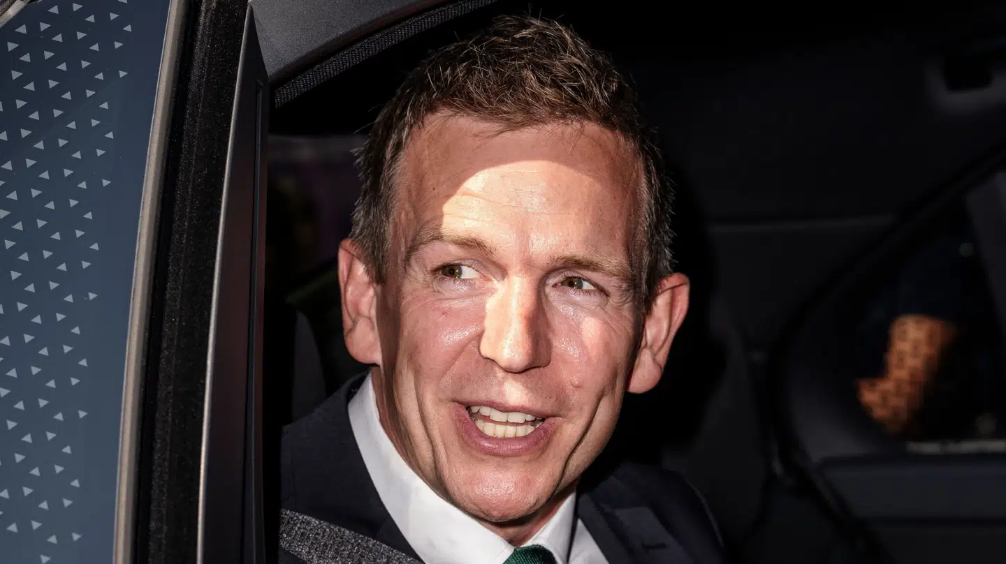 Da skatteminister Rasmus Stoklund (S) ankom til Amalienborg Slot, da nye ministre præsenteres, var det med smil til op over begge øre. I dag har piben imidlertid fået en noget andet lyd.