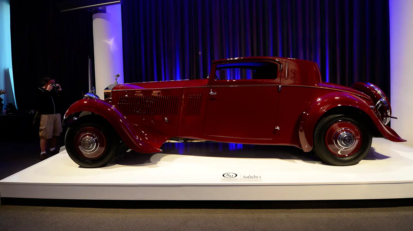 Her ses en Rolls Royce Phantom II Continental.