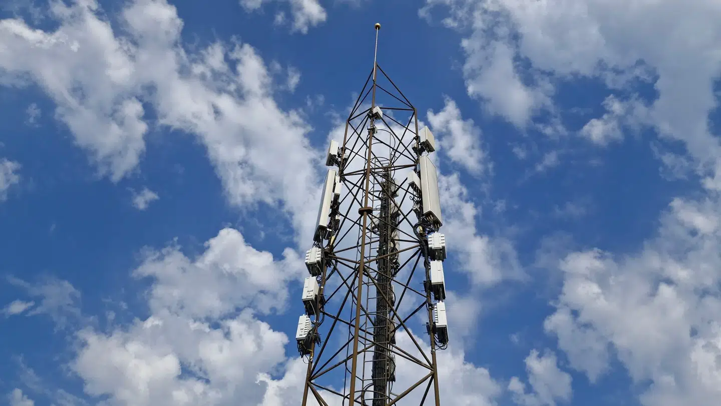 Et kæmpe nedbrud på TDCs mobilnet ramte torsdag hundredtusinder af mobilbrugere landet over. Først næsten syv timer senere kunne man igen ringe fra sin telefon.