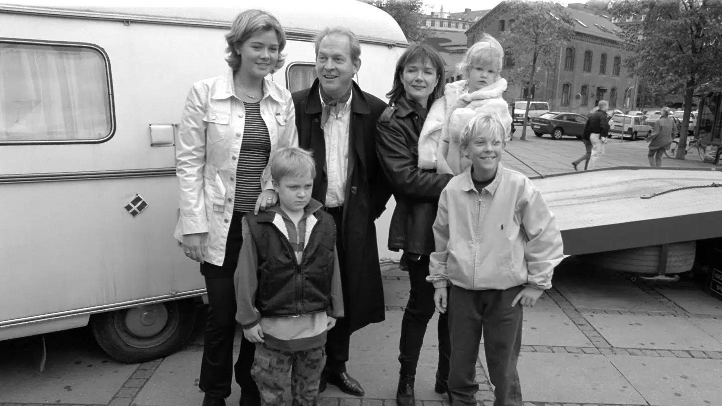 Rasmus Albeck og resten af hans første film-familie fra 'Sunes familie' i 1997.