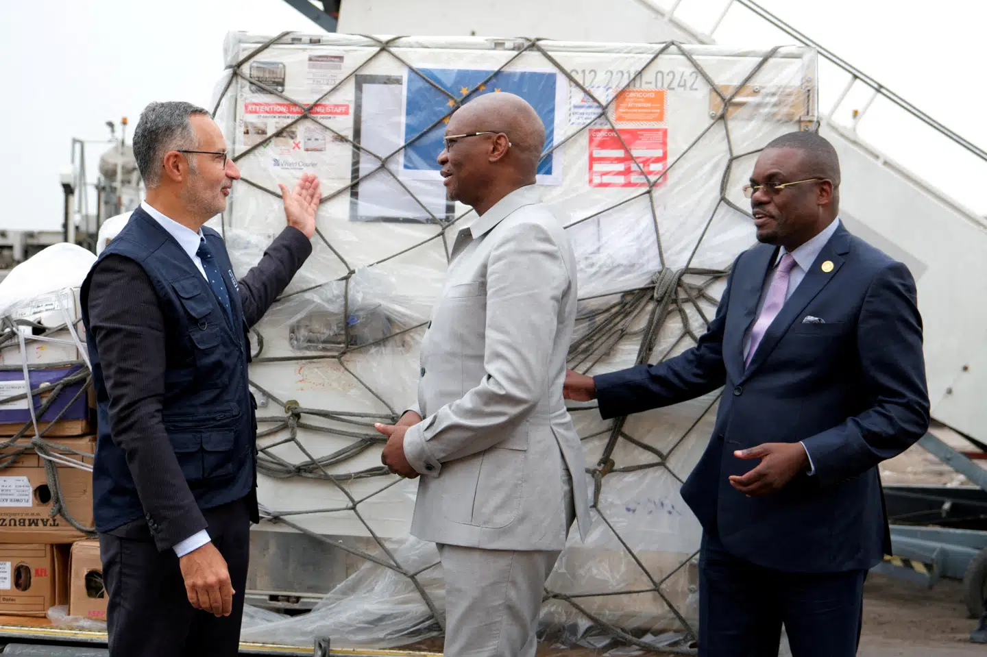 Mere end 300 personer er blevet smittet med ukendt sygdom og mindst 79 er døde. Tidligere har landet også været udfordret af mpox, billede er fra september, hvor det europæiske agentur for biomedicinsk beredskab, Hera, besøgte landet for at præsentere vacciner mod denne sygdom.